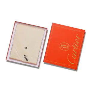 شماغ كارتير بيج سادة صناعة إنجليزية