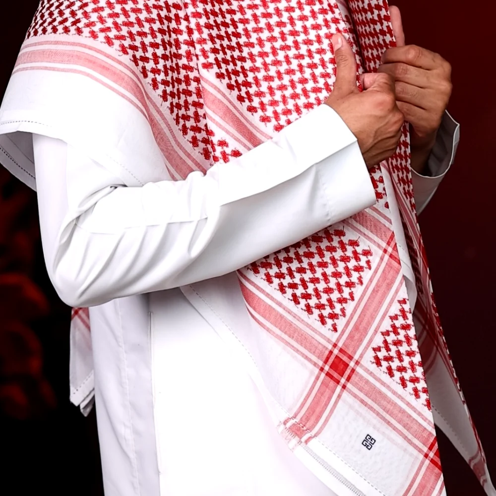 تفاصيل شماغ جفنشي كلاسيك قطن إنجليزي 100%