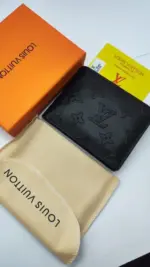 بوك لويس فيتون جلد فاخر