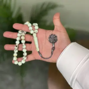 مسباح بكلايت فستقي